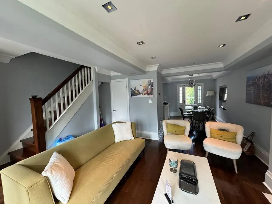 Leaside Rental With Great Backyard & Pool Toronto 0*,